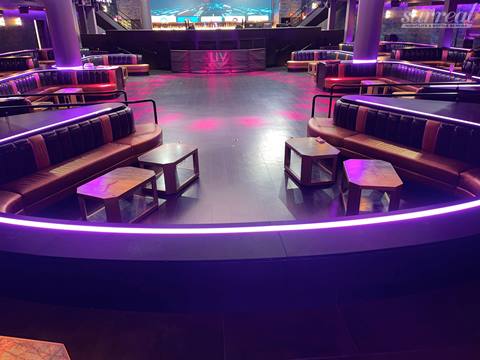 Center Dance Floor (10 Guests) 