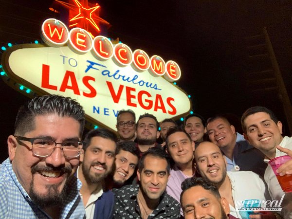 guys-trip-vegas-sign